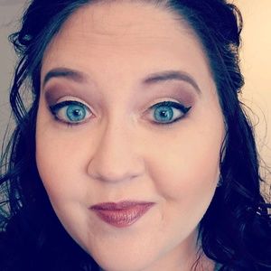 Meet your Posher, Suella